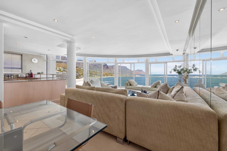 3 Bedroom Property for Sale in Clifton Western Cape